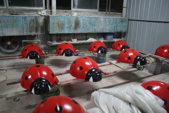 Outdoor Resin Animal Sculpture Seven Star Ladybird Color Custom